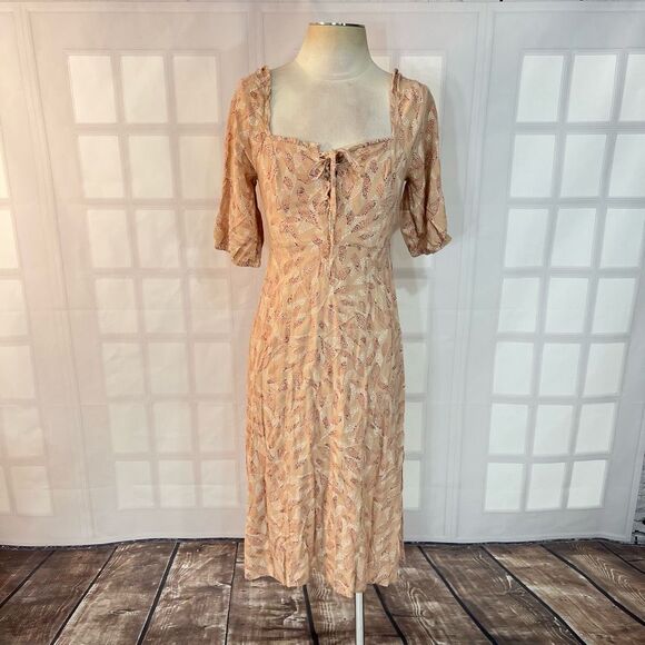 Sincerely Jules peachy floral smocked puff sleeve lace up midi dress - Picture 1 of 10